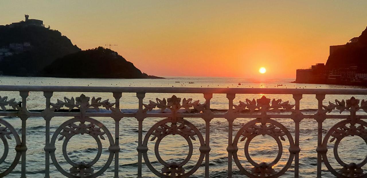 Pension Nuevas Artes San Sebastian Ngoại thất bức ảnh
