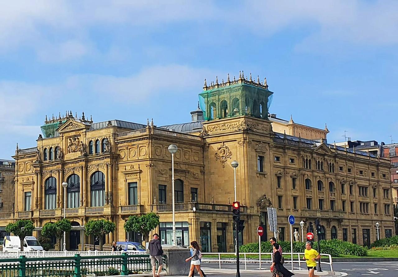 Pension Nuevas Artes San Sebastian Ngoại thất bức ảnh