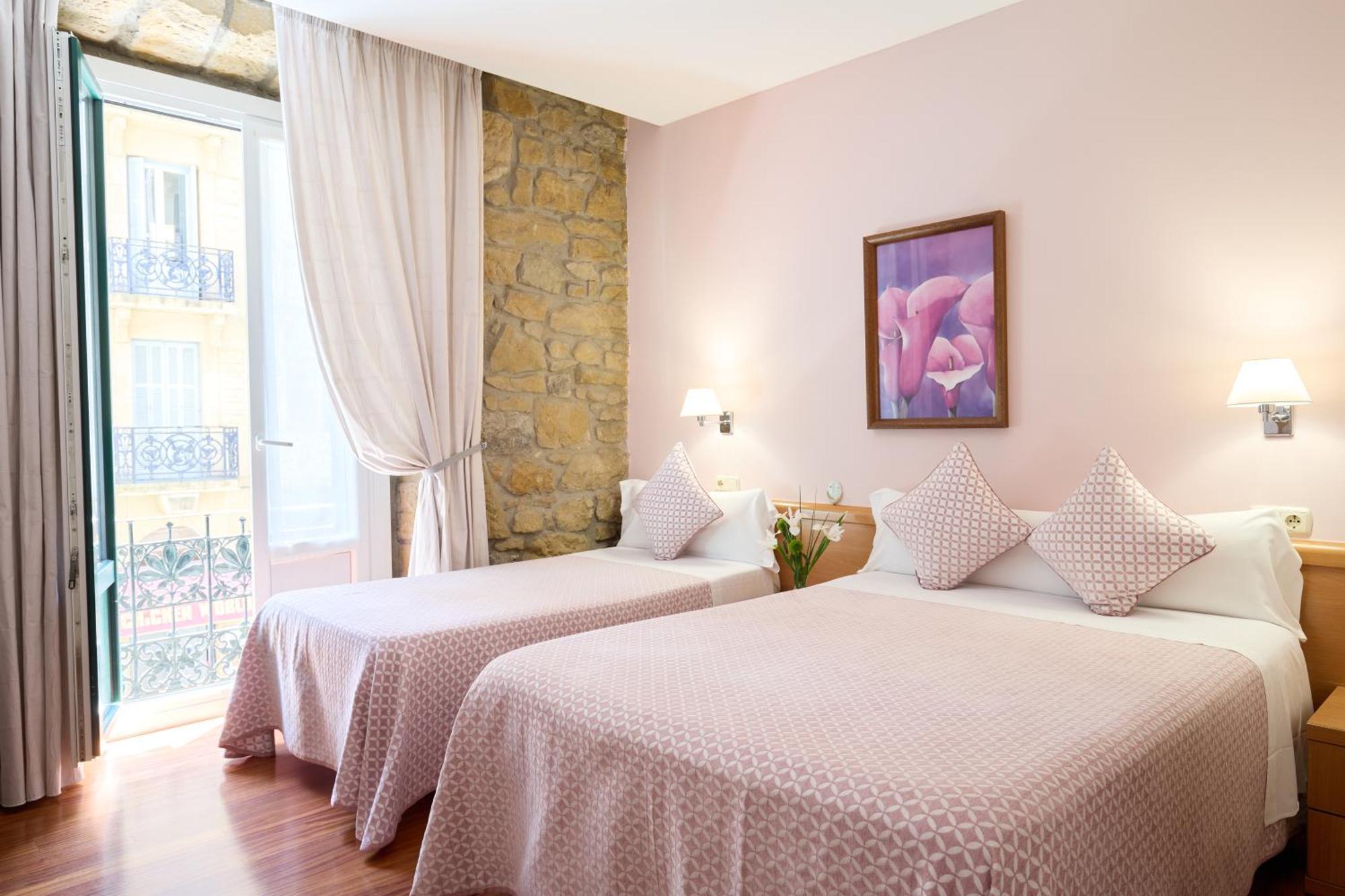 Pension Nuevas Artes San Sebastian Ngoại thất bức ảnh