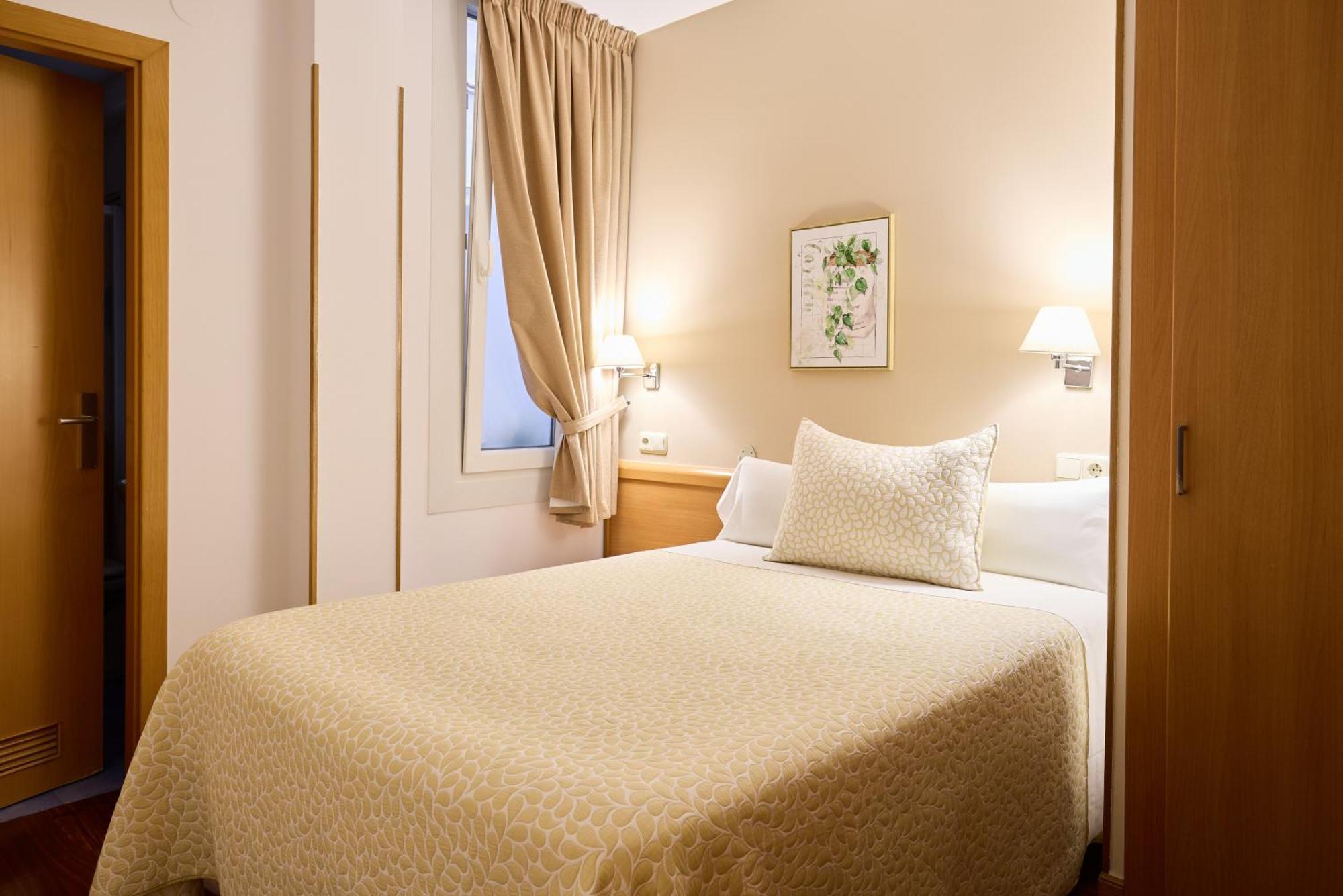 Pension Nuevas Artes San Sebastian Ngoại thất bức ảnh
