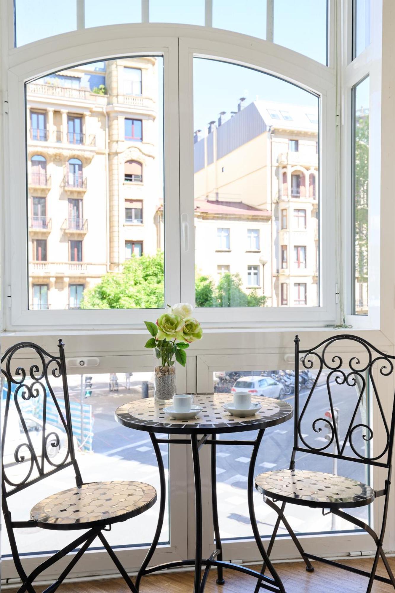 Pension Nuevas Artes San Sebastian Ngoại thất bức ảnh