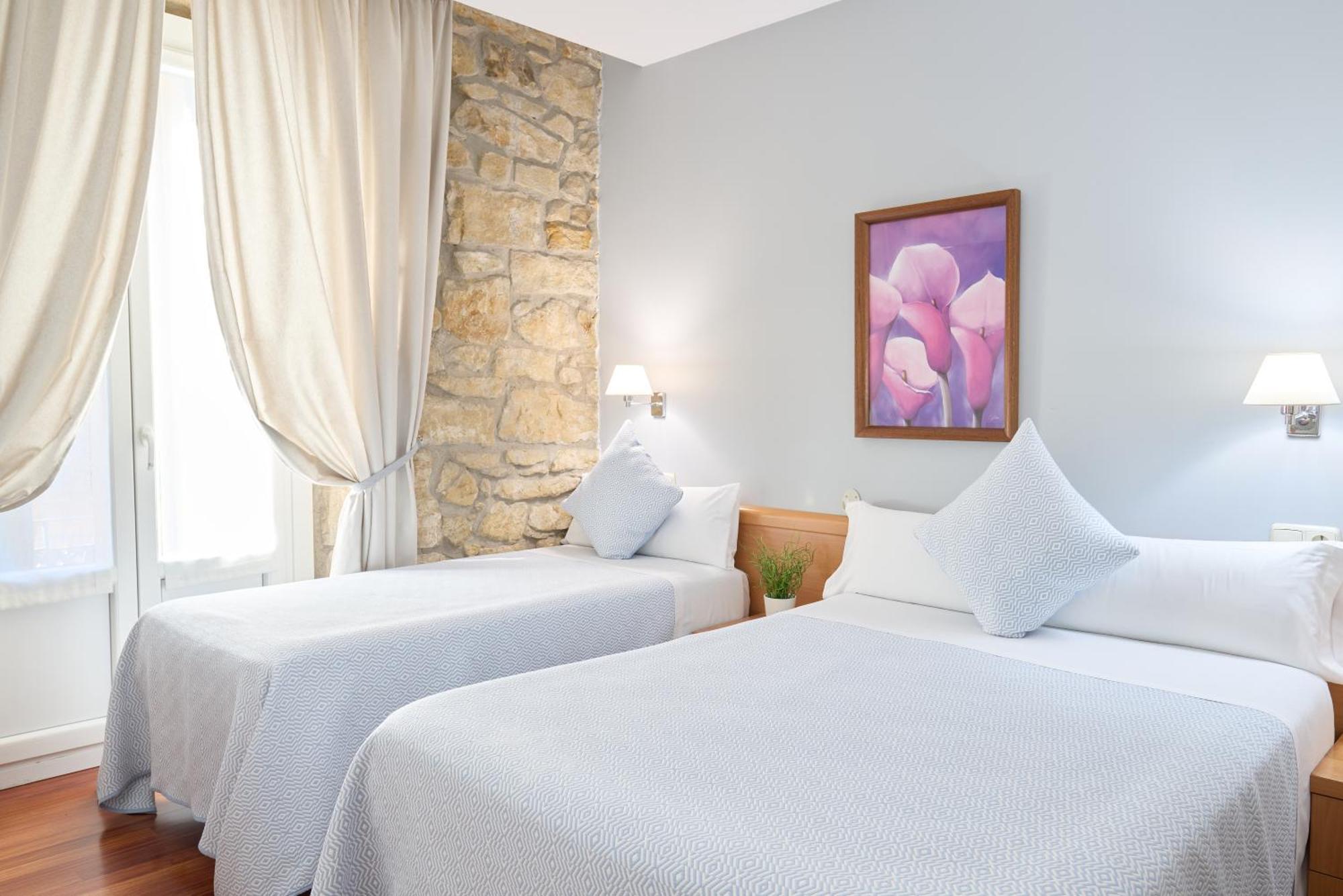 Pension Nuevas Artes San Sebastian Ngoại thất bức ảnh
