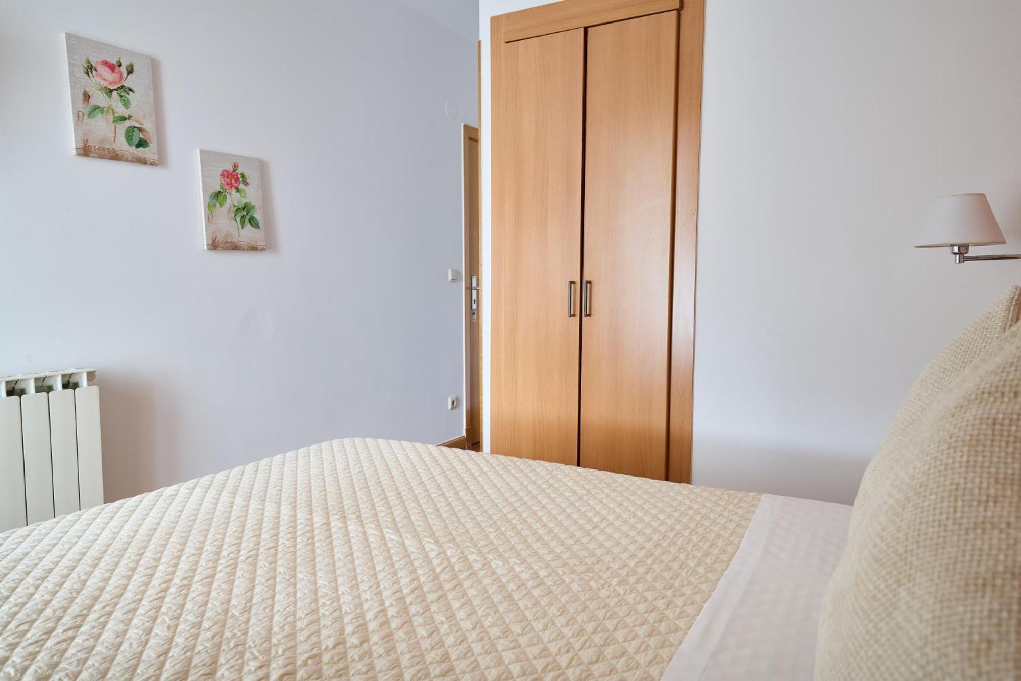 Pension Nuevas Artes San Sebastian Ngoại thất bức ảnh